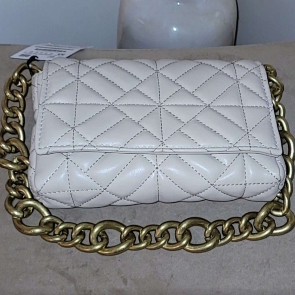 COPY - COPY - Quilted chain shoulder bag - Picture 2 of 3